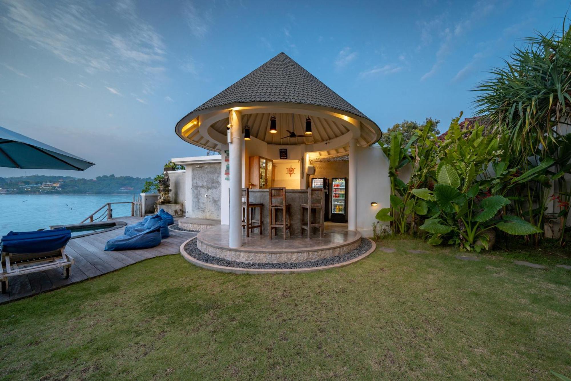 Ceningan Beachside Villas Lembongan Extérieur photo